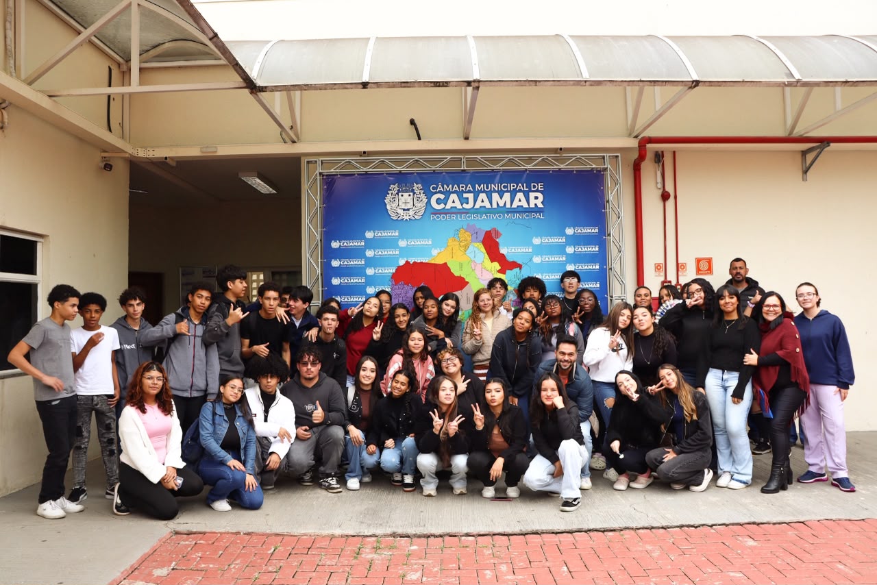 Projeto Estudantes Visitam a Câmara recebe alunos da rede estadual de ensino